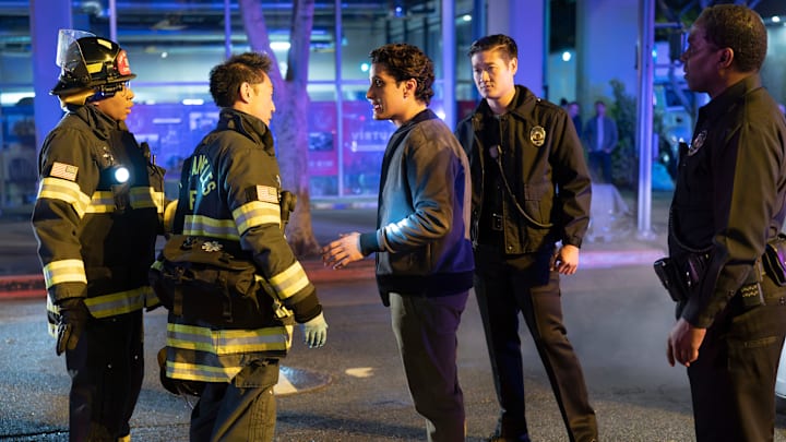 9-1-1 - ÒRock the BoatÓ - The disastrous cruise continues when Bobby and Athena respond to the shipÕs explosion, racing to aid injured passengers. Meanwhile, Hen questions her instincts in a life-taking call and grows concerned about Athena and BobbyÕs whereabouts, airing THURSDAY, MARCH 21 (8:00-9:00 p.m. EDT), on ABC and the next day on Hulu. (Disney/Chris Willard)
AISHA HINDS, KENNETH CHOI, RICARDO CARLOS MARTINEZ, CHRIS WU, HORACE KNIGHT