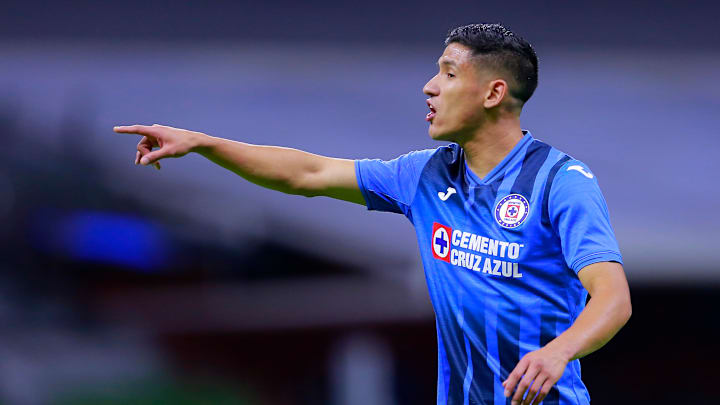 Uriel Antuna dio retuit a un mensaje de apoyo en Twitter