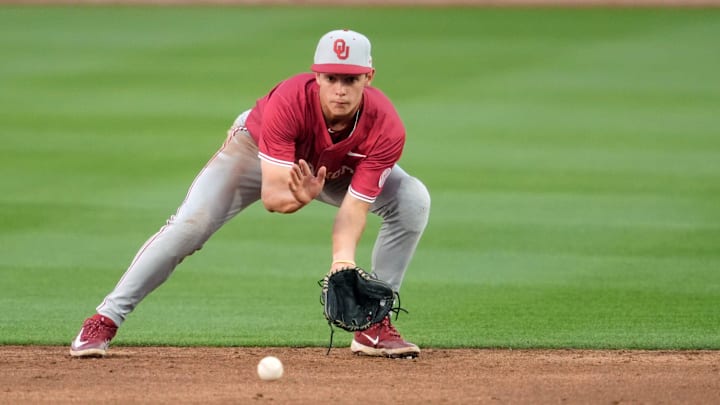 Oklahoma second baseman Kyle Branch