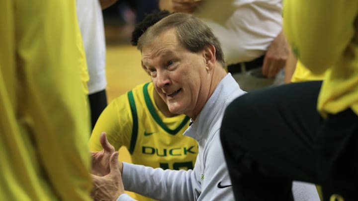 Oregon coach Dana Altman talks to his team during a time-out against Kent State at Matthew Knight.