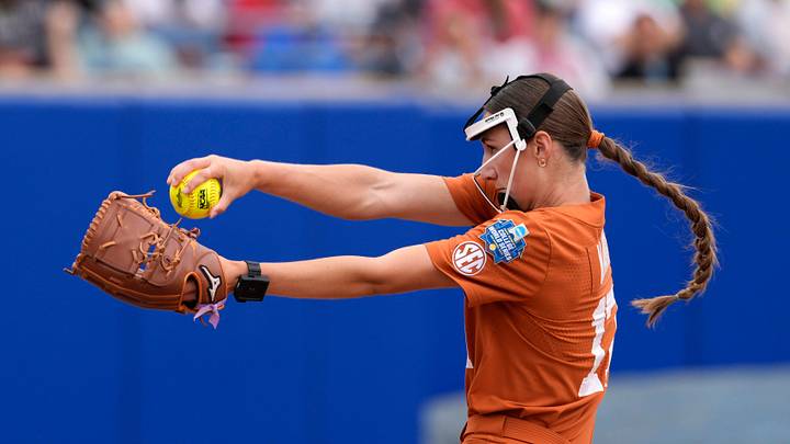 Texas pitcher Teagan Kavan (17) throws a pitch during a Women's College World Series softball game between the Texas Longhorns and the Florida Gators at Devon Park in Oklahoma City, Thursday, May 29, 2025.