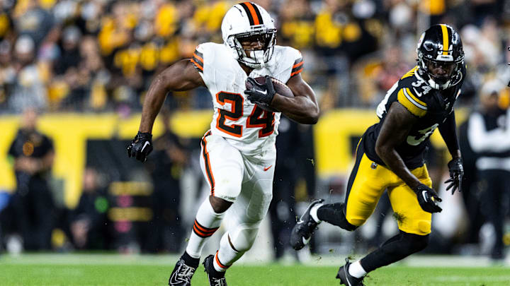 Cleveland Browns v Pittsburgh Steelers