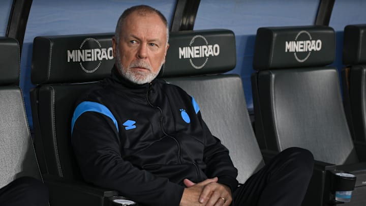 Mano enfrenta dificuldades para fazer o Grêmio render na temporada