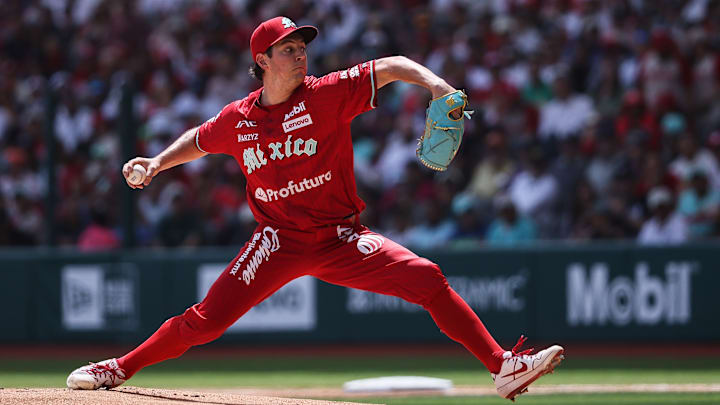 Diablos Rojos pitcher Trevor Bauer