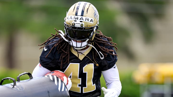 Alvin Kamara executes a drill during New Orleans Saints Mandatory Minicamp