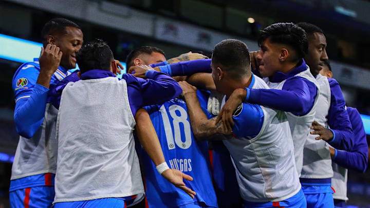 Jugadores de Cruz Azul. Jugadores de Cruz Azul.