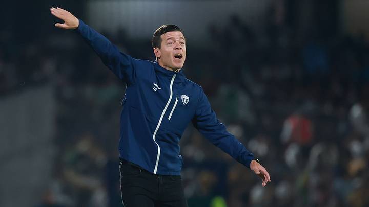 El técnico argentino Esteban Solari no llegó a un acuerdo con los Tuzos y apunta hacia Ciudad Universitaria El técnico argentino Esteban Solari no llegó a un acuerdo con los Tuzos y apunta hacia Ciudad Universitaria