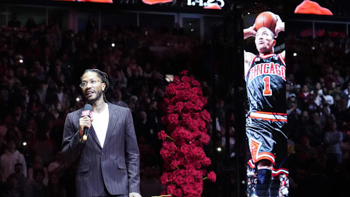 Jan 4, 2025; Chicago, Illinois, USA; Chicago Bulls and New York Knicks former player Derrick Rose speaks as he is honored at halftime of a game between the Chicago Bulls and the New York Knicks at United Center. Mandatory Credit: David Banks-Imagn Images Jan 4, 2025; Chicago, Illinois, USA; Chicago Bulls and New York Knicks former player Derrick Rose speaks as he is honored at halftime of a game between the Chicago Bulls and the New York Knicks at United Center. Mandatory Credit: David Banks-Imagn Images