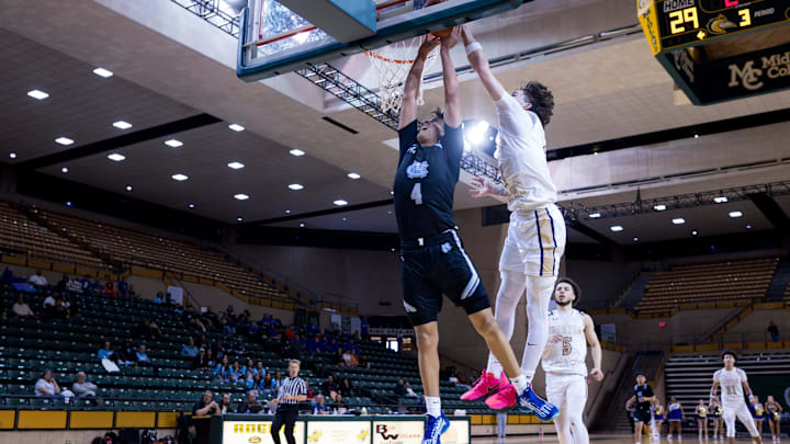 Action continues this week in the Texas UIL boys state basketball tournament, as regional finals are set to begin..