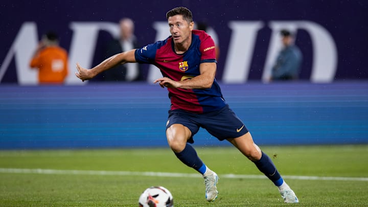 Robert Lewandowski será titular con el FC Barcelona en el juego contra el Valencia 
