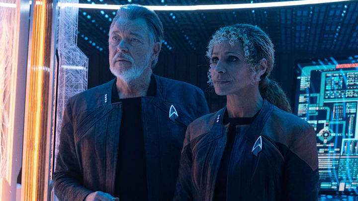 Michelle Hurd as Raffi Musiker and Jonathan Frakes as Will Riker in "The Bounty" Episode 306, Star Trek: Picard on Paramount+. Photo Credit: Trae Patton/Paramount+. ©2021 Viacom, International Inc. All Rights Reserved.