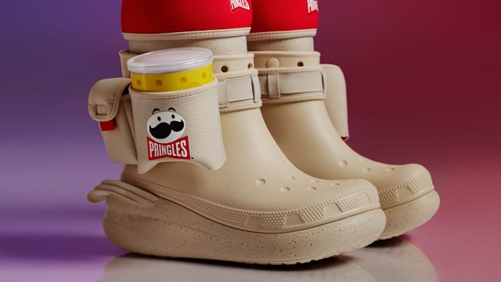 Pringles® x Crocs™ Classic Crush Boot_1x1