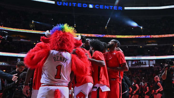 Jan 7, 2023; Chicago, Illinois, USA;  The Chicago Bulls huddle up on the court before a game against the Utah Jazz at United Center.