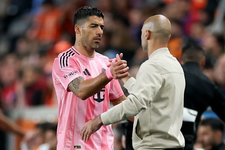Luis Suárez (left) and Javier Mascherano.