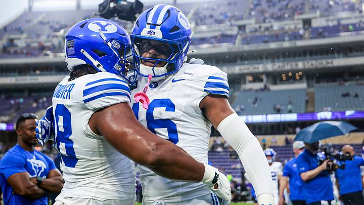 Isaiah Glasker warms up for the TCU gameBYU Football