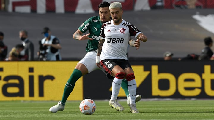 Arrascaeta e Gustavo Gómez são 'figurinhas carimbadas' nas convocações de Uruguai e Paraguai, respectivamente Arrascaeta e Gustavo Gómez são 'figurinhas carimbadas' nas convocações de Uruguai e Paraguai, respectivamente