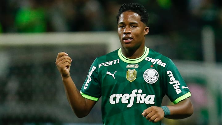 Endrick é o maior artilheiro do Palmeiras desde que estreou pelo clube