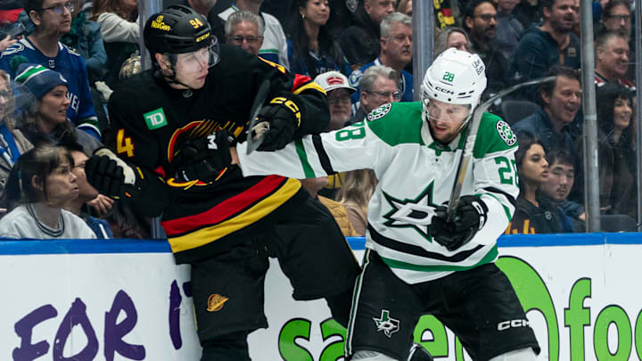 Dallas Stars v Vancouver Canucks