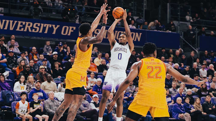 Mekhi Mason pulls up for a jumper against Maryland. 