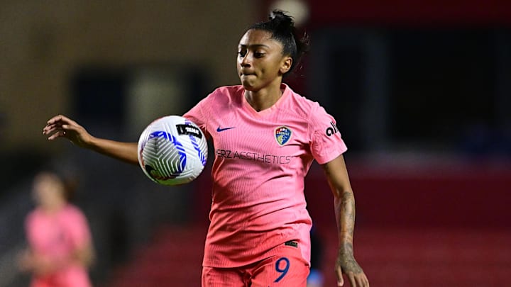 North Carolina Courage forward Kerolin Nicoli (9) controls the ball against the Chicago Red Stars 