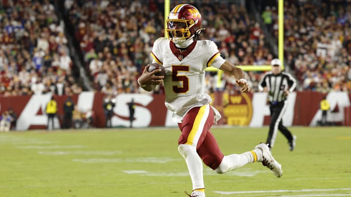 Commanders quarterback Jayden Daniels suffered an injury during the fourth quarter vs. the Seahawks.