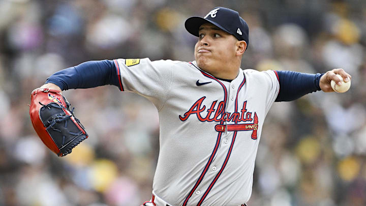 Suarez is back with the Braves Suarez is back with the Braves