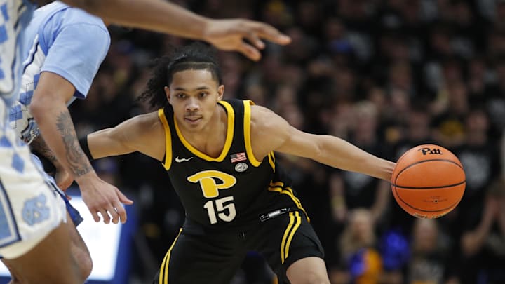 Jan 28, 2025; Pittsburgh, Pennsylvania, USA; Pittsburgh Panthers guard Jaland Lowe (15) handles the ball against the North Carolina Tar Heels during the second half at the Petersen Events Center. Mandatory Credit: Charles LeClaire-Imagn Images Jan 28, 2025; Pittsburgh, Pennsylvania, USA; Pittsburgh Panthers guard Jaland Lowe (15) handles the ball against the North Carolina Tar Heels during the second half at the Petersen Events Center. Mandatory Credit: Charles LeClaire-Imagn Images