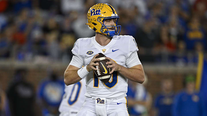 Nov 2, 2024; Dallas, Texas, USA; Pittsburgh Panthers quarterback Eli Holstein (10) in action during the game between the Southern Methodist Mustangs and the Pittsburgh Panthers at Gerald J. Ford Stadium. Mandatory Credit: Jerome Miron-Imagn Images Nov 2, 2024; Dallas, Texas, USA; Pittsburgh Panthers quarterback Eli Holstein (10) in action during the game between the Southern Methodist Mustangs and the Pittsburgh Panthers at Gerald J. Ford Stadium. Mandatory Credit: Jerome Miron-Imagn Images
