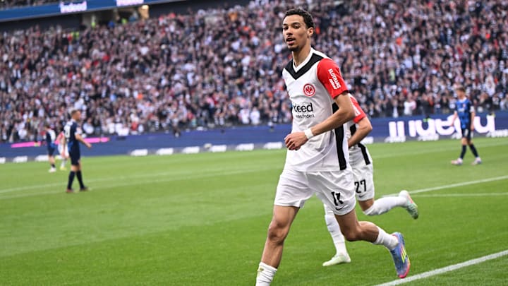 Hugo Ekitiké im Frankfurt-Trikot. In der kommenden Saison könnte er für Newcastle United auflaufen