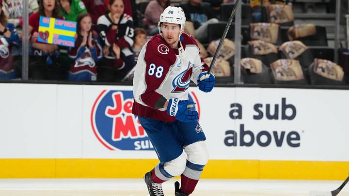 Colorado Avalanche center Martin Necas 