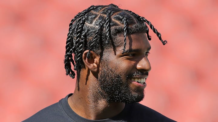 Cleveland Browns quarterback Shedeur Sanders is all smiles as he warms up before an NFL football game at Huntington Bank Field, Sept. 21, 2025, in Cleveland, Ohio. Cleveland Browns quarterback Shedeur Sanders is all smiles as he warms up before an NFL football game at Huntington Bank Field, Sept. 21, 2025, in Cleveland, Ohio.
