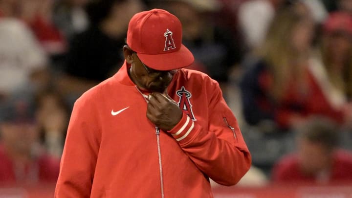 Jun 8, 2024; Anaheim, California, USA; Los Angeles Angels manager Ron Washington (37) walks to the mound for a pitching change in the eighth inning against the Houston Astros at Angel Stadium. Mandatory Credit: Jayne Kamin-Oncea-USA TODAY Sports Jun 8, 2024; Anaheim, California, USA; Los Angeles Angels manager Ron Washington (37) walks to the mound for a pitching change in the eighth inning against the Houston Astros at Angel Stadium. Mandatory Credit: Jayne Kamin-Oncea-USA TODAY Sports