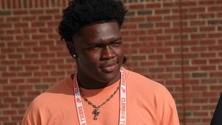 Kaden Henderson of Jesuit High in Florida during a Clemson football recruiting visit before kickoff with LSU Kaden Henderson of Jesuit High in Florida during a Clemson football recruiting visit before kickoff with LSU