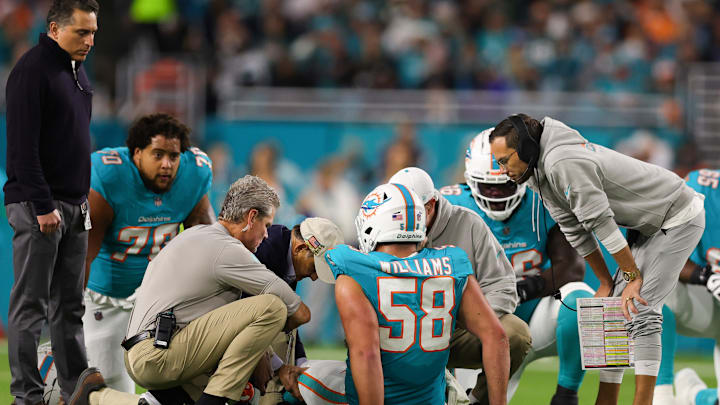 Tennessee Titans v Miami Dolphins