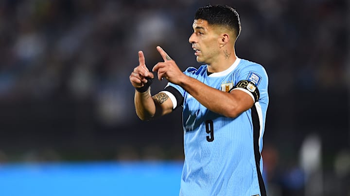 Uruguiaio Luis Suárez teve passagem discreta no Nacional, mas brilhou com a camisa do Grêmio
