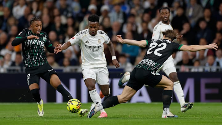 Vinicius Júnior est dans une forme étincelante avec le Real Madrid. Vinicius Júnior est dans une forme étincelante avec le Real Madrid.