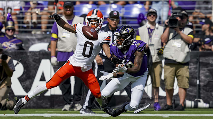 Sep 14, 2025; Baltimore, Maryland, USA; Baltimore Ravens wide receiver DeAndre Hopkins (10) completes a reception during the third quarter at M&T Bank Stadium. Mandatory Credit: Mitch Stringer-Imagn Images