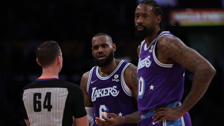 LeBron James y DeAndre Jordan son figuras de Los Angeles Lakers