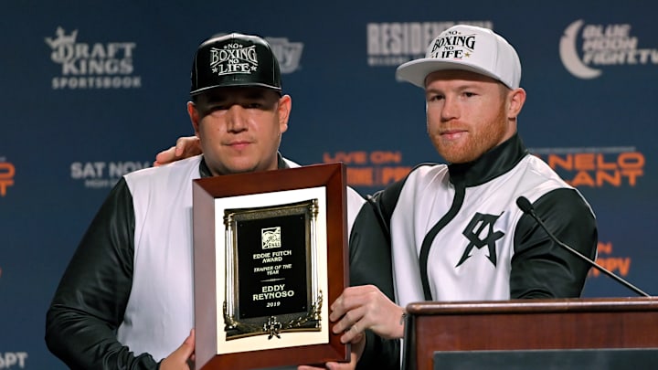 Eddy Reynoso es el entrenador del campeón Saúl "Canelo" Álvarez 