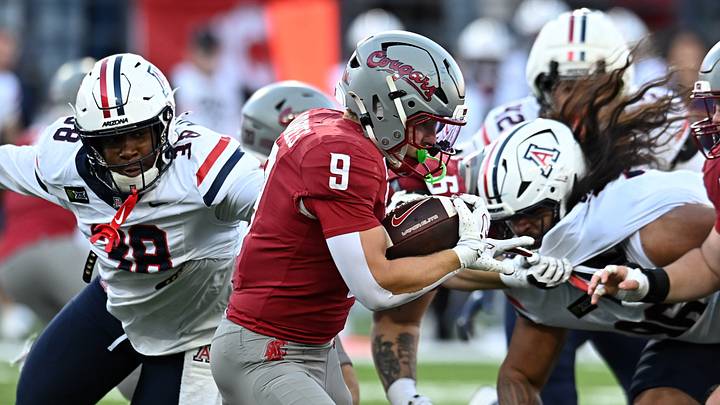 Washington State Cougars running back Kirby Vorhees (9) carries the ball against the Arizona Wildcats during the first half at Gesa Field at Martin Stadium. Washington State Cougars running back Kirby Vorhees (9) carries the ball against the Arizona Wildcats during the first half at Gesa Field at Martin Stadium.
