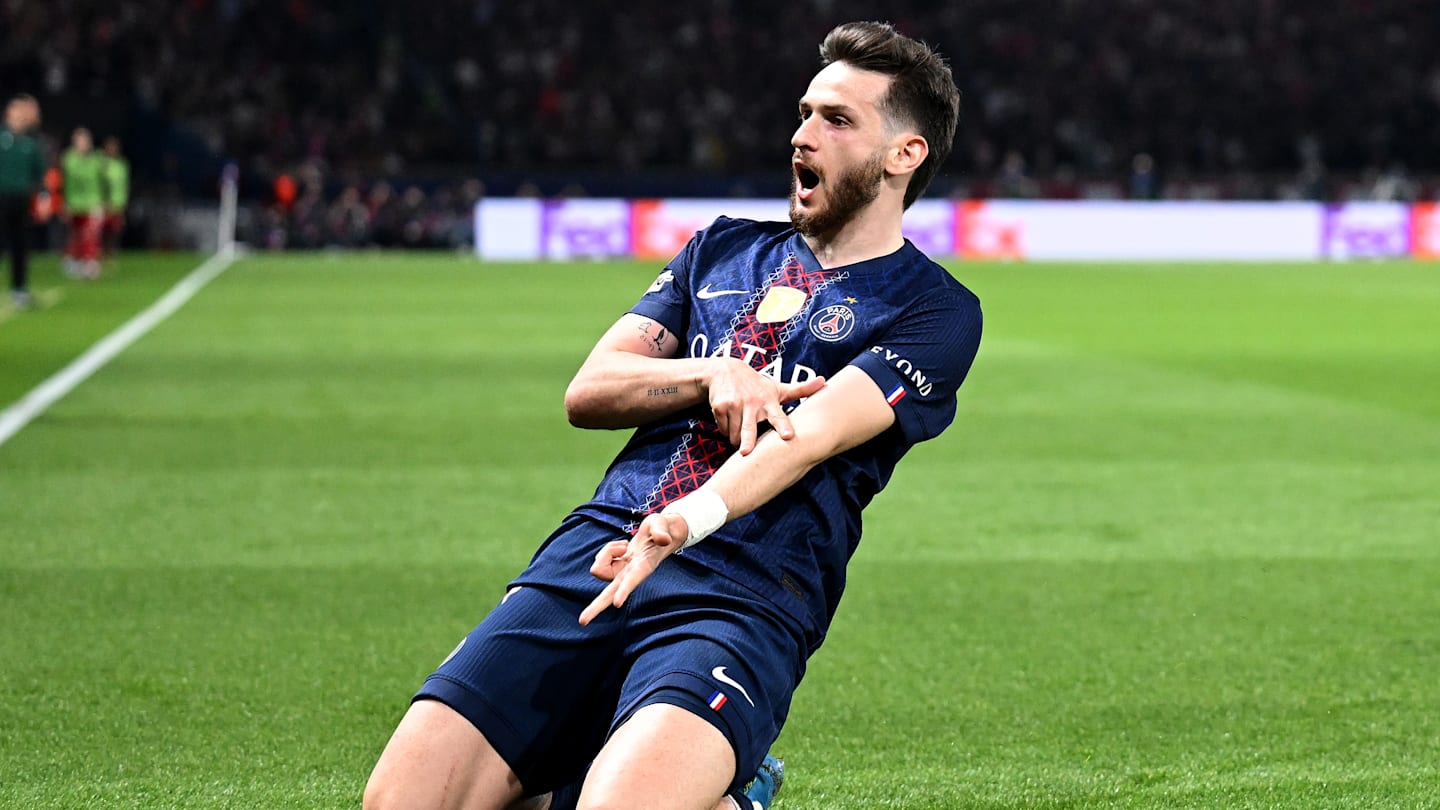 Liverpool - PSG: Kvara titulaire, Salah remplaçant, les compos officielles du choc de Ligue des Champions dévoilées