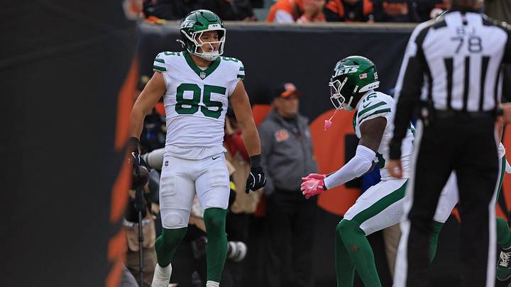 Despite the drafting of rookie Kenyon Sadiq, the New York Jets still expect Mason Taylor (left) to have a breakout 2026 campaign. Despite the drafting of rookie Kenyon Sadiq, the New York Jets still expect Mason Taylor (left) to have a breakout 2026 campaign.