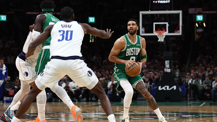Jayson Tatum fue titular en la victoria de los Boston Celtics ante los Dallas Mavericks 