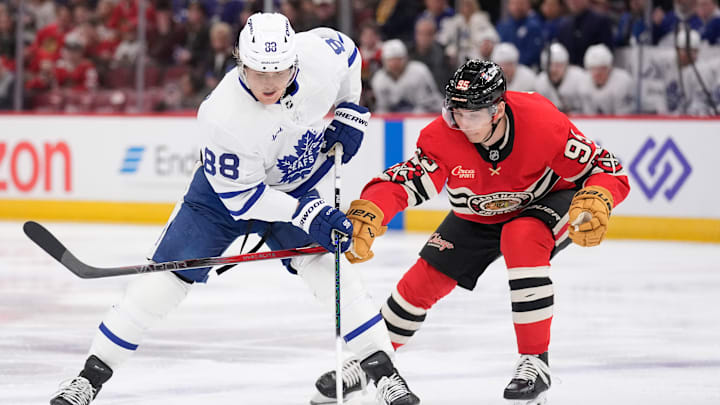 Toronto Maple Leafs v Chicago Blackhawks Toronto Maple Leafs v Chicago Blackhawks