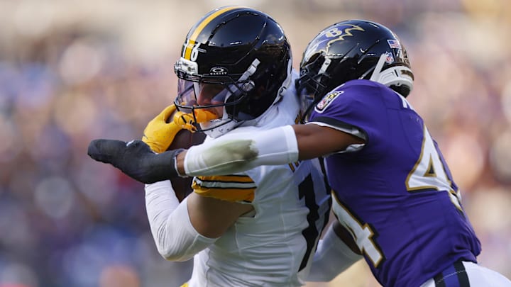 Dec 7, 2025; Baltimore, Maryland, USA; Pittsburgh Steelers wide receiver Adam Thielen (16) makes a catch against Baltimore Ravens cornerback Marlon Humphrey (44) during the first half at M&T Bank Stadium. Mandatory Credit: Peter Casey-Imagn Images Dec 7, 2025; Baltimore, Maryland, USA; Pittsburgh Steelers wide receiver Adam Thielen (16) makes a catch against Baltimore Ravens cornerback Marlon Humphrey (44) during the first half at M&T Bank Stadium. Mandatory Credit: Peter Casey-Imagn Images