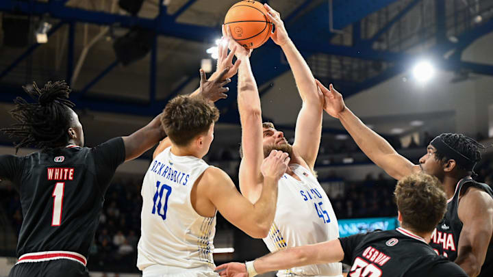 South Dakota State Jackrabbits center Oscar Cluff (45) shoots the ball