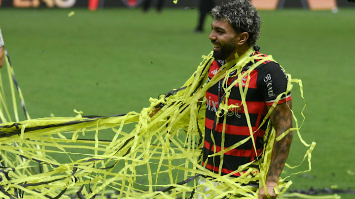 Atacante confirmou saída do clube carioca