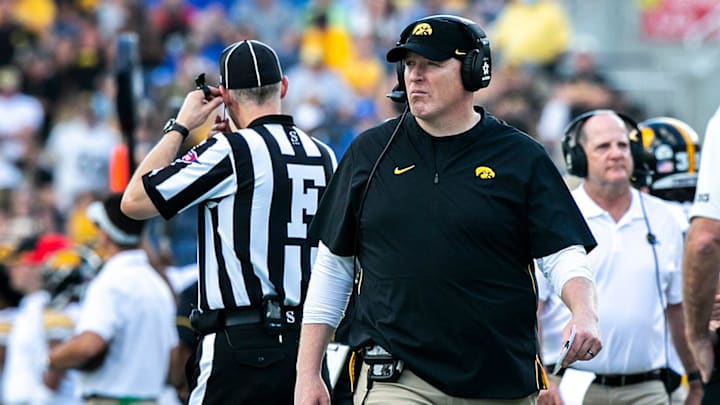 Iowa offensive line coach George Barnett walks on the sideline during a NCAA college football game in the Vrbo Citrus Bowl against Kentucky, Saturday, Jan. 1, 2022, at Camping World Stadium in Orlando, Fla.

220101 Iowa Kentucky Citrus Fb Extra 035 Jpg