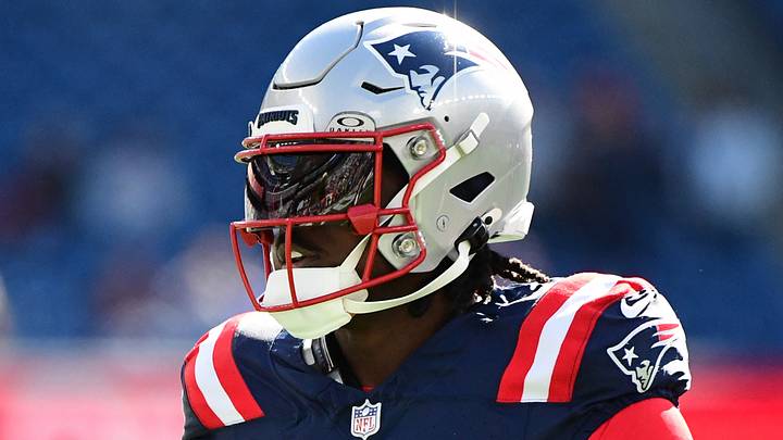 New England Patriots wide receiver A.J. Brown (1) during warmups prior to a game against the New York Jets at Gillette Stadium. Mandatory Credit: Bob DeChiara-Imagn Images New England Patriots wide receiver A.J. Brown (1) during warmups prior to a game against the New York Jets at Gillette Stadium. Mandatory Credit: Bob DeChiara-Imagn Images