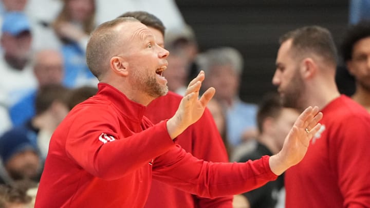 Feb 23, 2026; Chapel Hill, North Carolina, USA; Louisville Cardinals head coach Pat Kelsey reacts in the first half at Dean E. Smith Center. Mandatory Credit: Bob Donnan-Imagn Images Feb 23, 2026; Chapel Hill, North Carolina, USA; Louisville Cardinals head coach Pat Kelsey reacts in the first half at Dean E. Smith Center. Mandatory Credit: Bob Donnan-Imagn Images